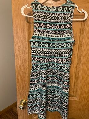 Source Unknown Black, White & Aqua Tribal Print Sleeveless Dress